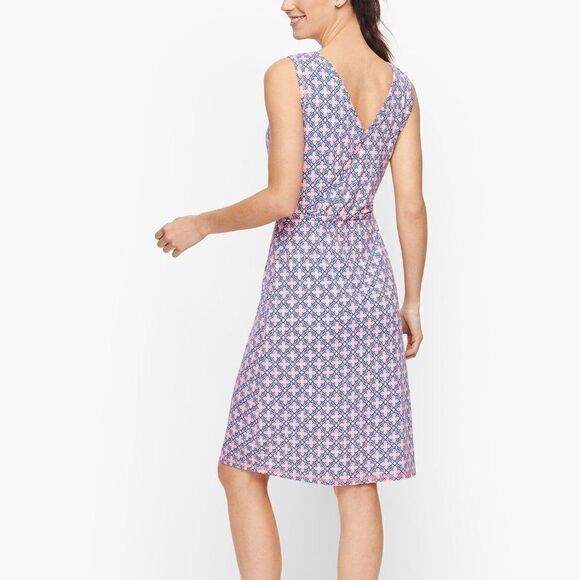 NEW ✨ T By Talbots Geo Print Belted Wrap Dress - Picture 3 of 8